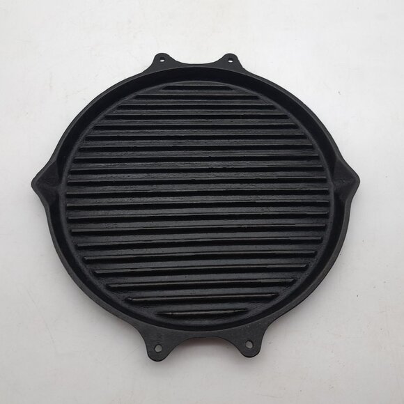 Bhouka Iron Grill or Griddle Made in Canada by Coral - Picture 11 of 11
